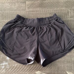 lululemon hotty hot high rise lined short 2.5